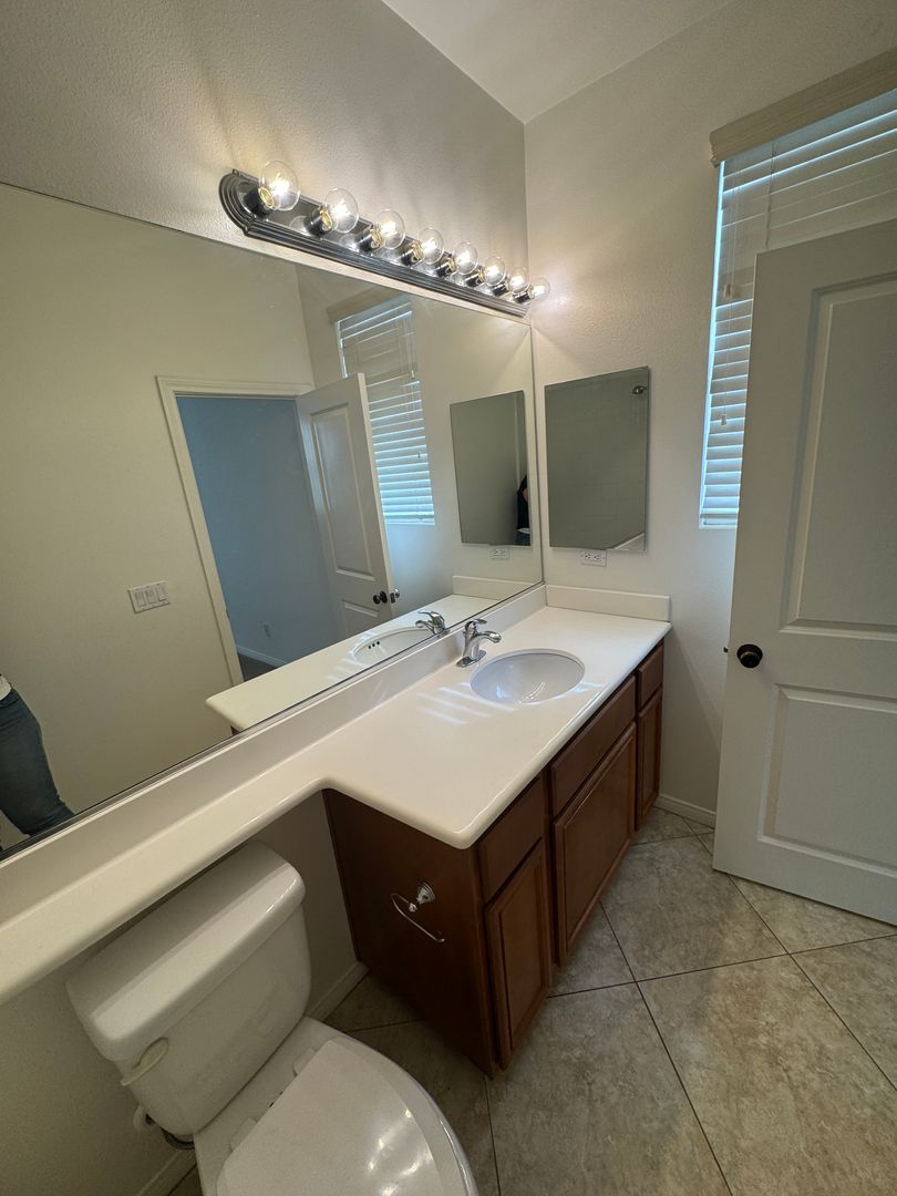 11074 Buttonbush Ct - Corona - California - 6 bed, 4.5 bath rental property