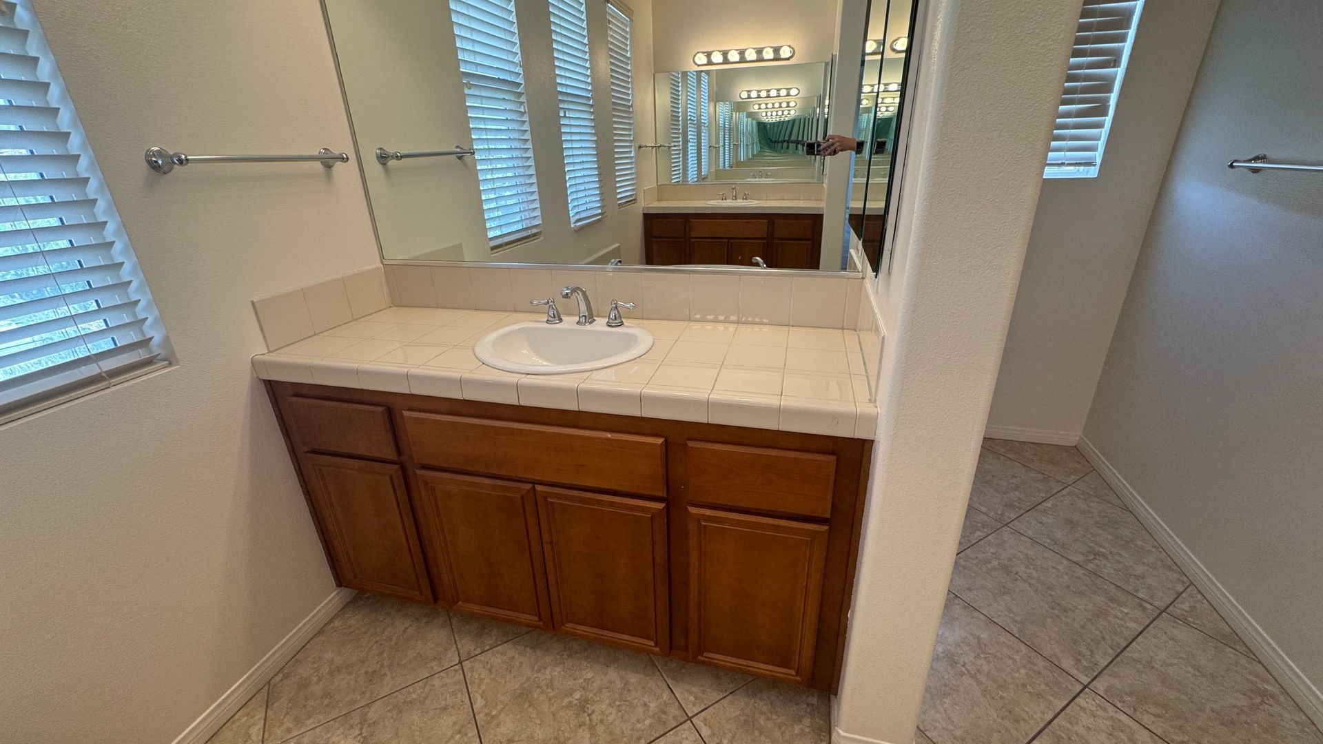 11074 Buttonbush Ct - Corona - California - 6 bed, 4.5 bath rental property