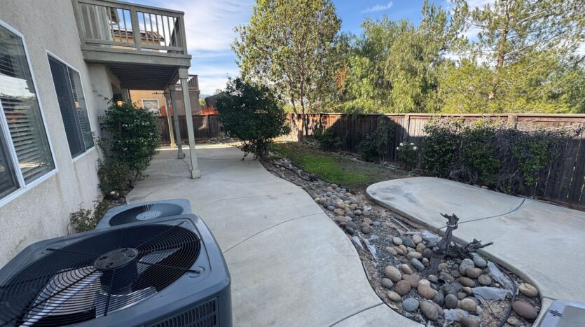 11074 Buttonbush Ct - Corona - California - 6 bed, 4.5 bath rental property