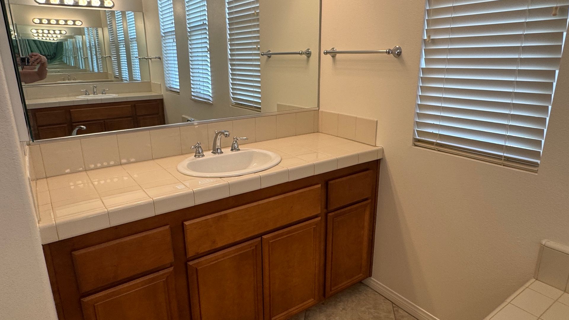 11074 Buttonbush Ct - Corona - California - 6 bed, 4.5 bath rental property