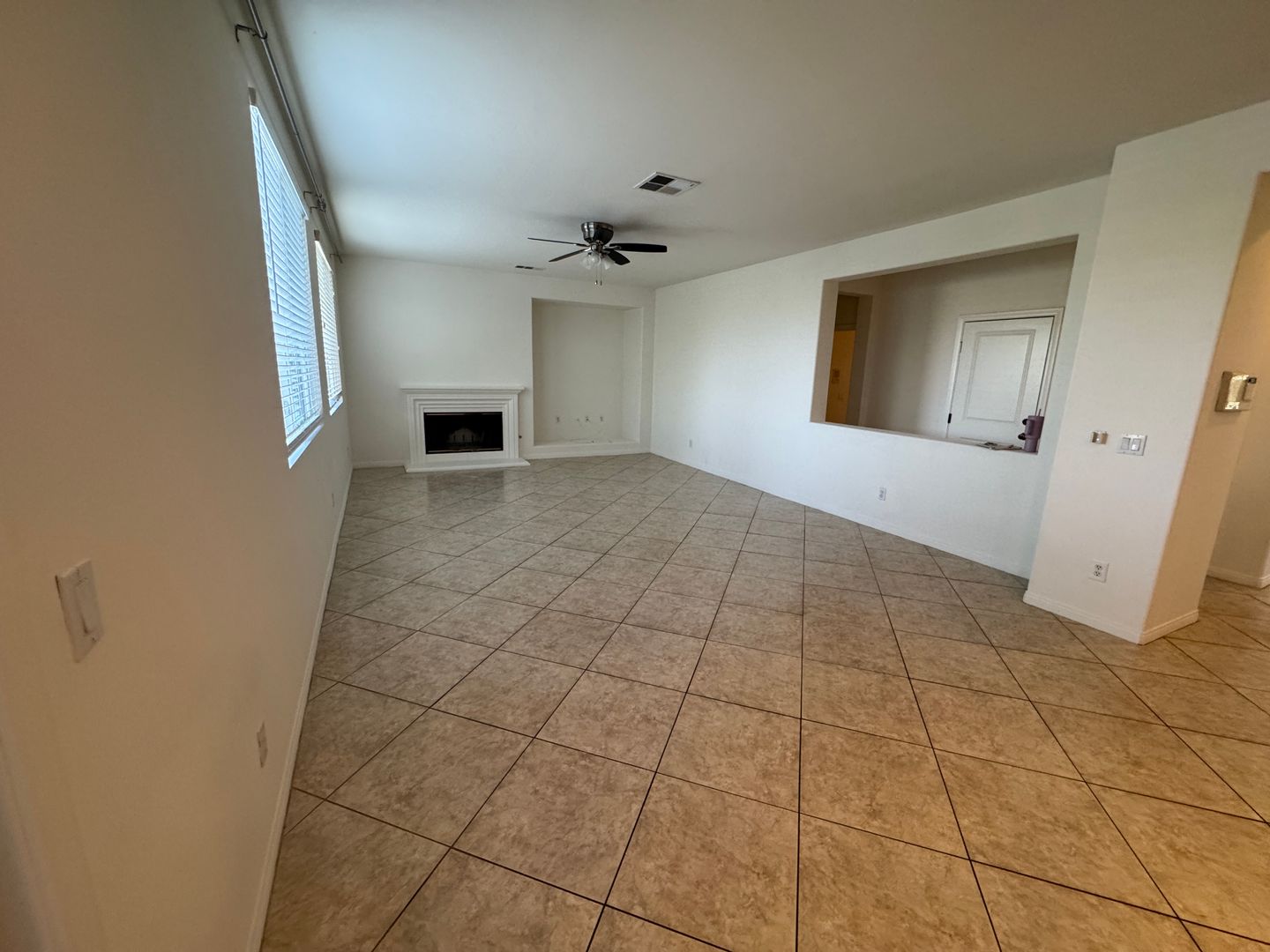 11074 Buttonbush Ct - Corona - California - 6 bed, 4.5 bath rental property