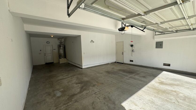 11074 Buttonbush Ct - Corona - California - 6 bed, 4.5 bath rental property