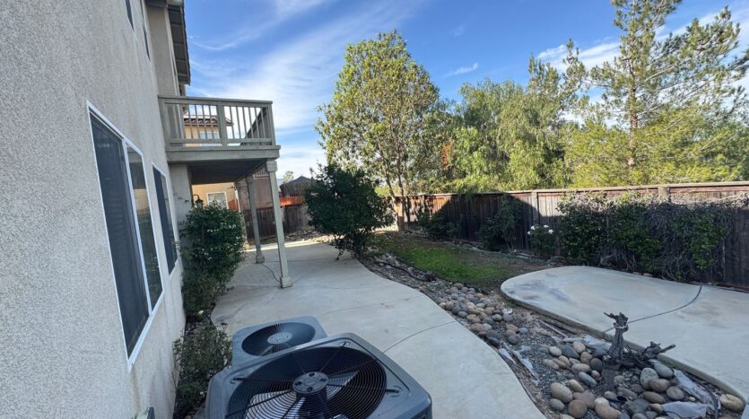 11074 Buttonbush Ct - Corona - California - 6 bed, 4.5 bath rental property