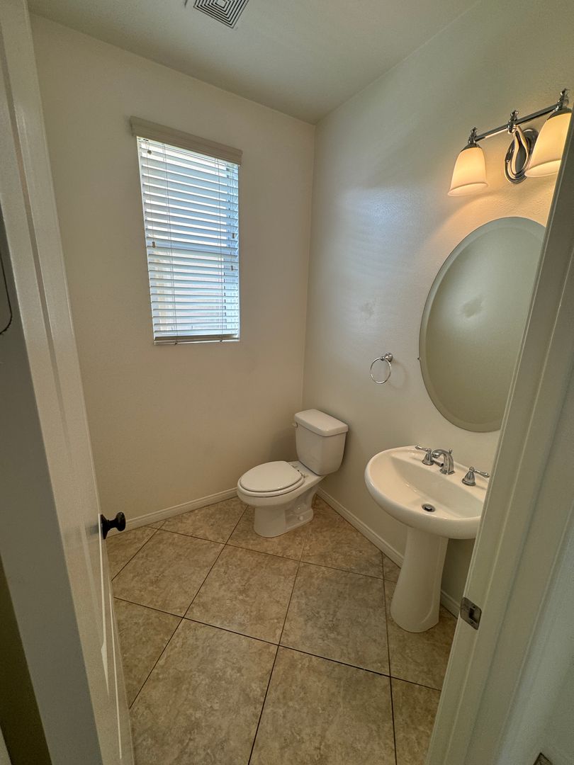 11074 Buttonbush Ct - Corona - California - 6 bed, 4.5 bath rental property