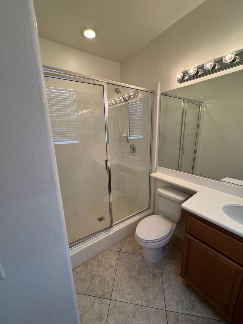 11074 Buttonbush Ct - Corona - California - 6 bed, 4.5 bath rental property