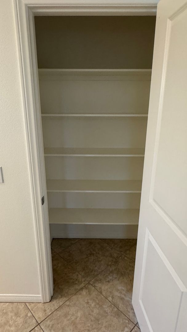 11074 Buttonbush Ct - Corona - California - 6 bed, 4.5 bath rental property