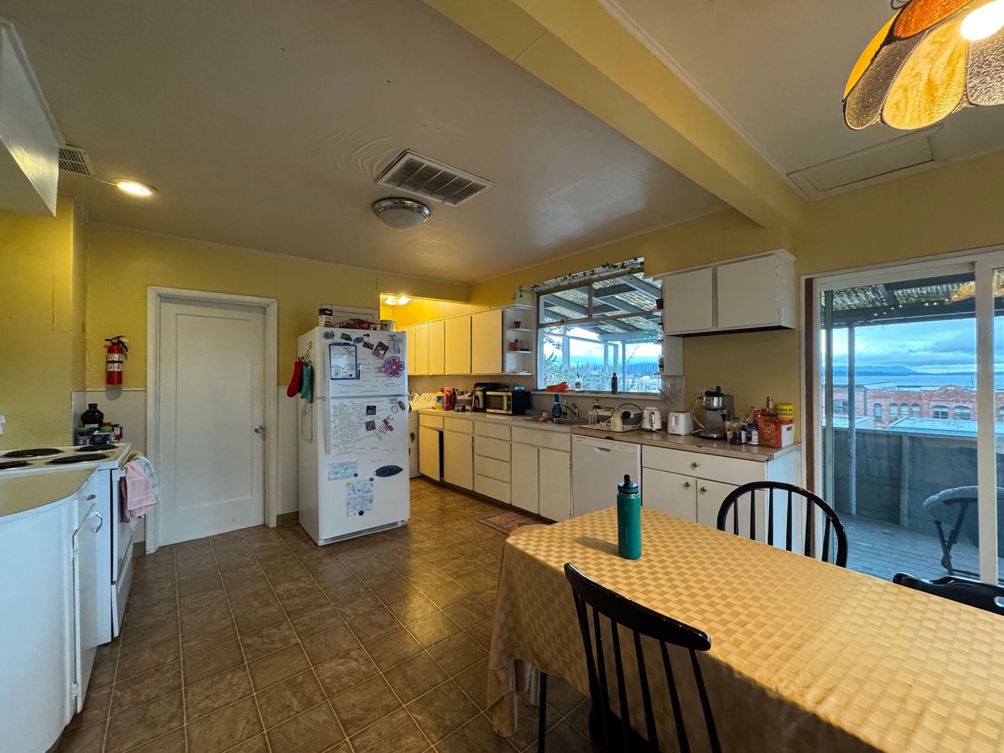 1108 12th Street - Bellingham - Washington - 5 bed, 1.5 bath rental property