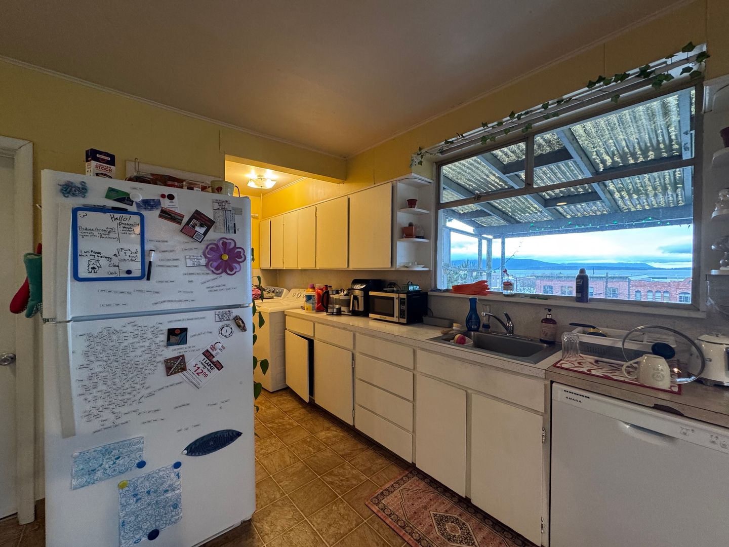 1108 12th Street - Bellingham - Washington - 5 bed, 1.5 bath rental property