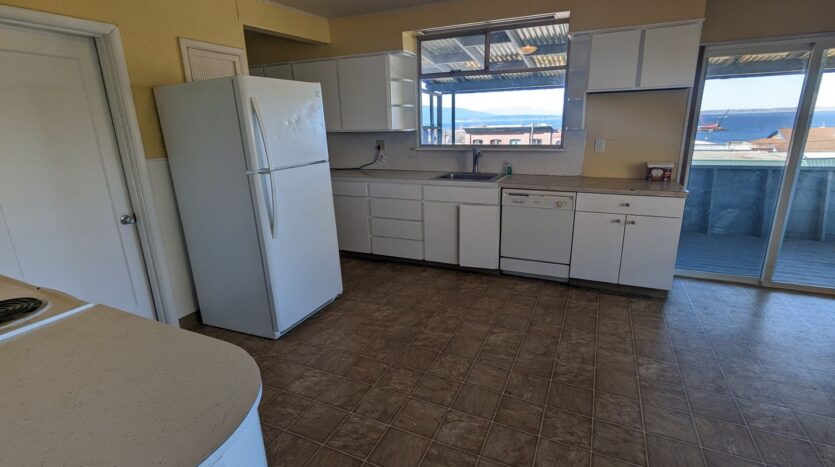 1108 12th Street - Bellingham - Washington - 5 bed, 1.5 bath rental property