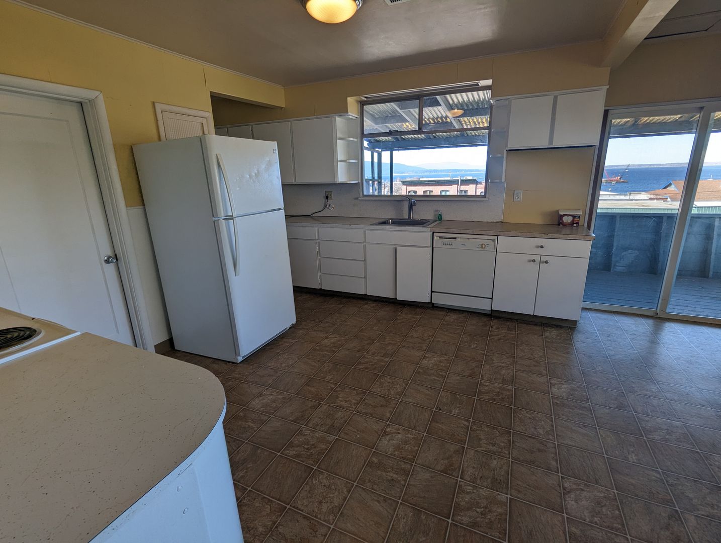 1108 12th Street - Bellingham - Washington - 5 bed, 1.5 bath rental property