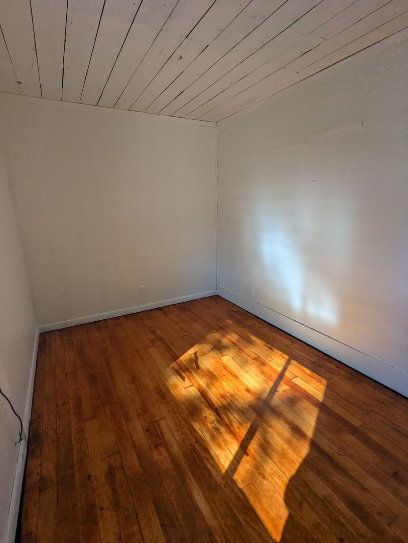 1108 12th Street - Bellingham - Washington - 5 bed, 1.5 bath rental property