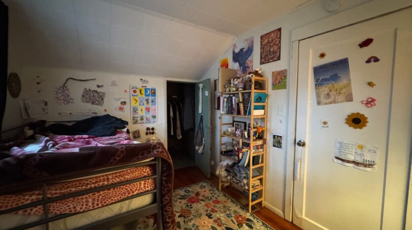 1108 12th Street - Bellingham - Washington - 5 bed, 1.5 bath rental property