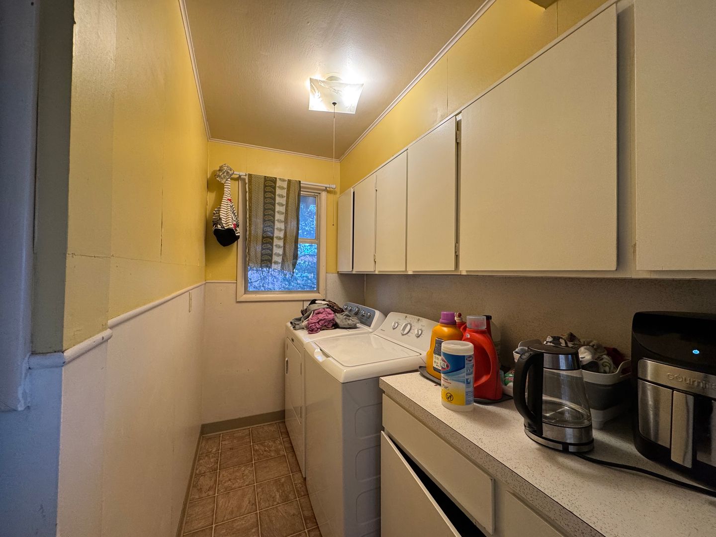 1108 12th Street - Bellingham - Washington - 5 bed, 1.5 bath rental property