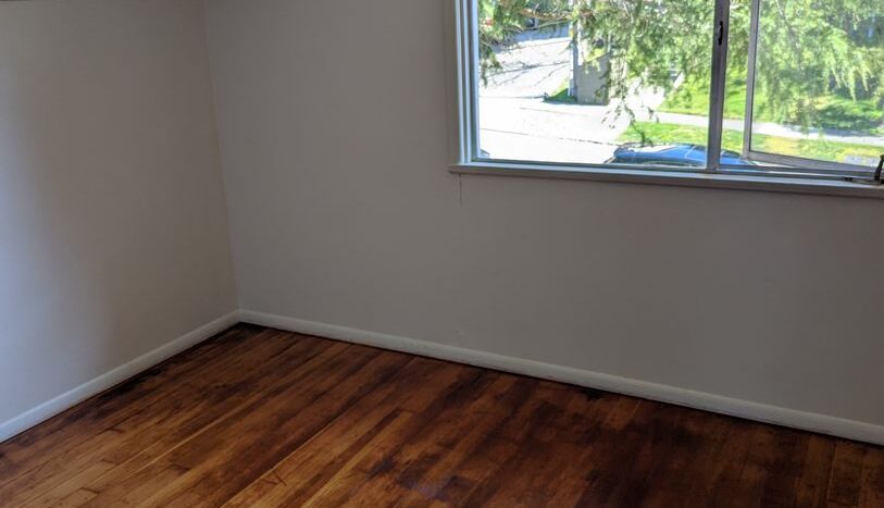 1108 12th Street - Bellingham - Washington - 5 bed, 1.5 bath rental property