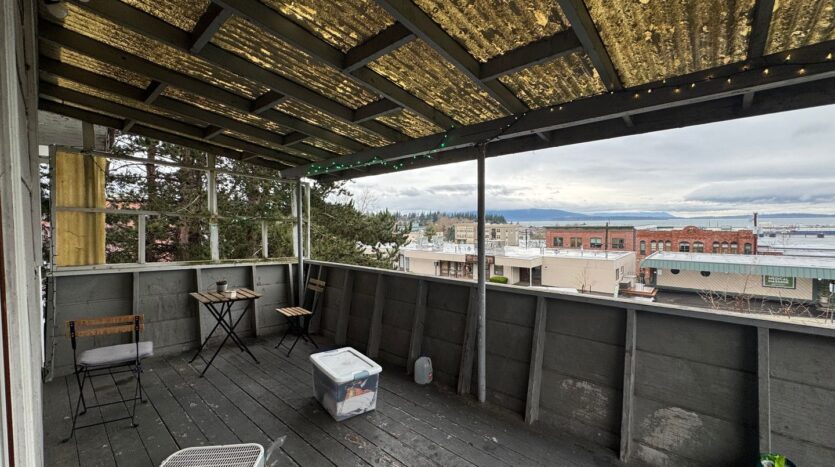 1108 12th Street - Bellingham - Washington - 5 bed, 1.5 bath rental property