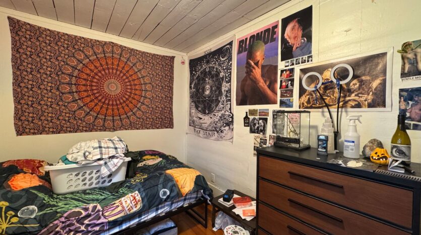 1108 12th Street - Bellingham - Washington - 5 bed, 1.5 bath rental property