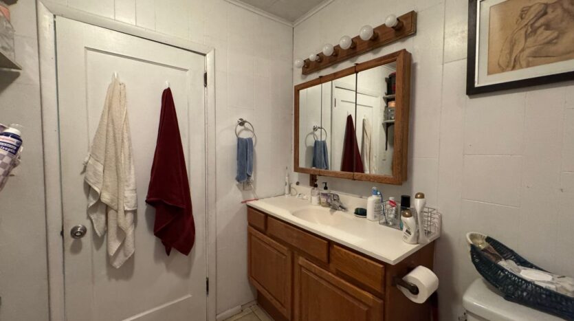 1108 12th Street - Bellingham - Washington - 5 bed, 1.5 bath rental property