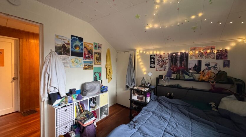 1108 12th Street - Bellingham - Washington - 5 bed, 1.5 bath rental property