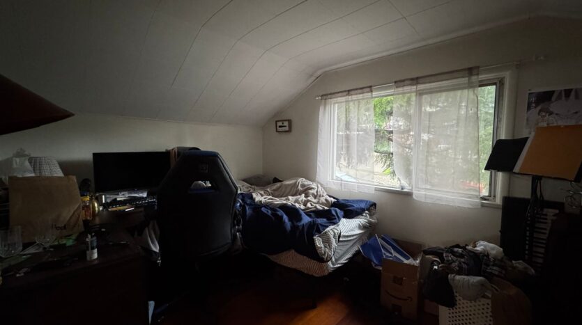 1108 12th Street - Bellingham - Washington - 5 bed, 1.5 bath rental property