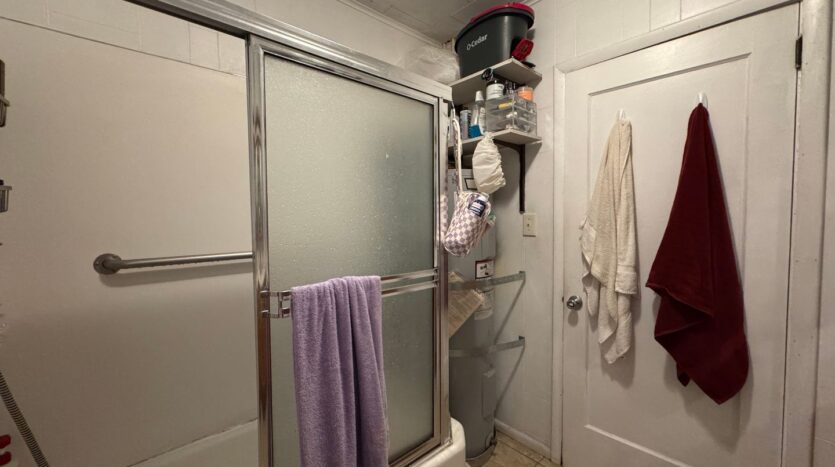 1108 12th Street - Bellingham - Washington - 5 bed, 1.5 bath rental property