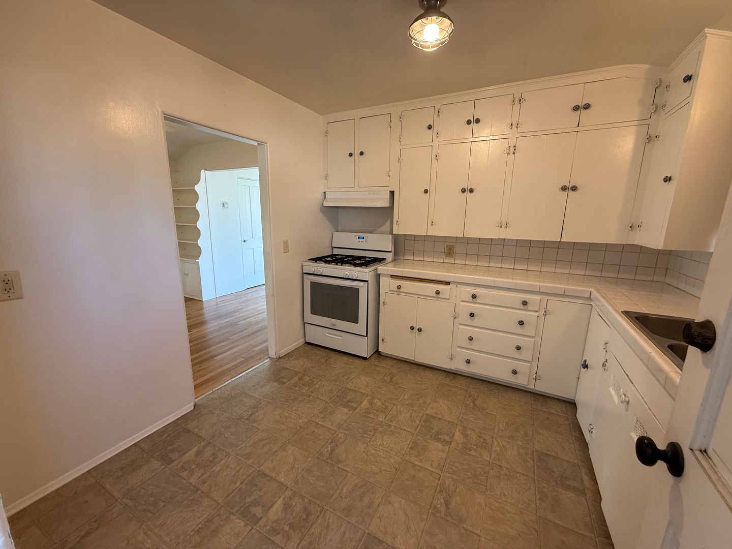 116 Avenida Santa Margarita - San Clemente - California - 3 bed, 1 bath rental property