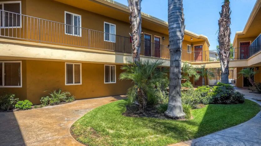 1160 E Lexington Ave #16 - El Cajon - California - 1 bath rental property