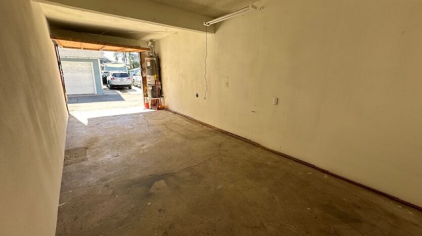 118 W. 3rd Street - San Dimas - California - 1 bath rental property