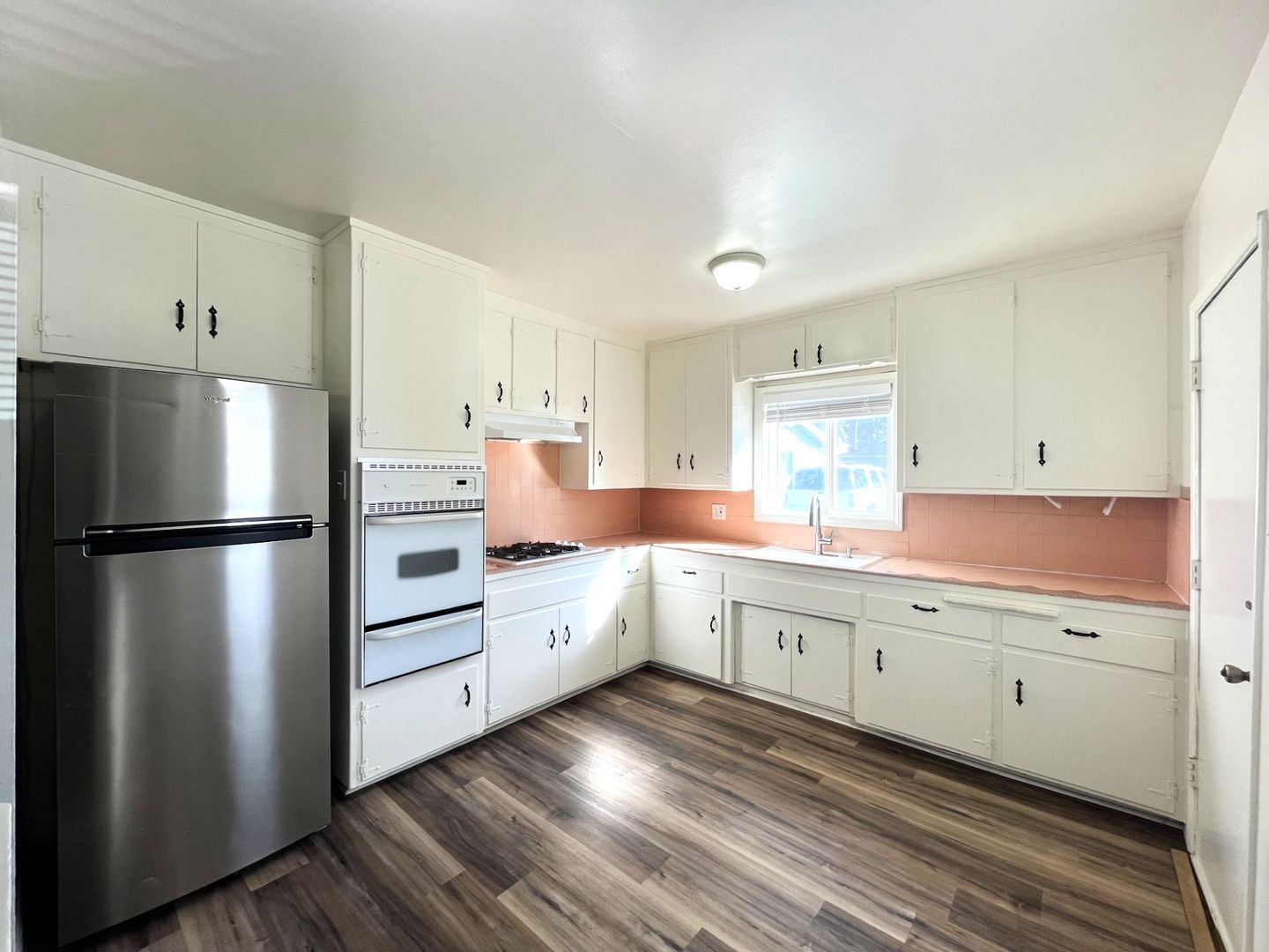 118 W. 3rd Street - San Dimas - California - 1 bath rental property