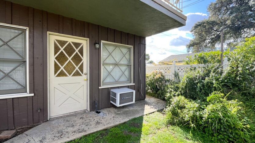 118 W. 3rd Street - San Dimas - California - 1 bath rental property