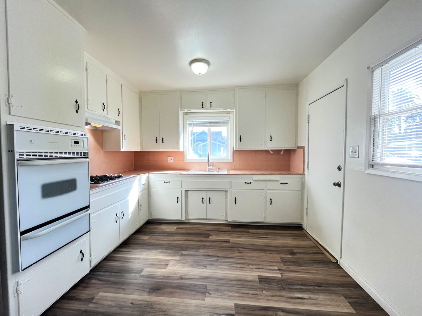 118 W. 3rd Street - San Dimas - California - 1 bath rental property