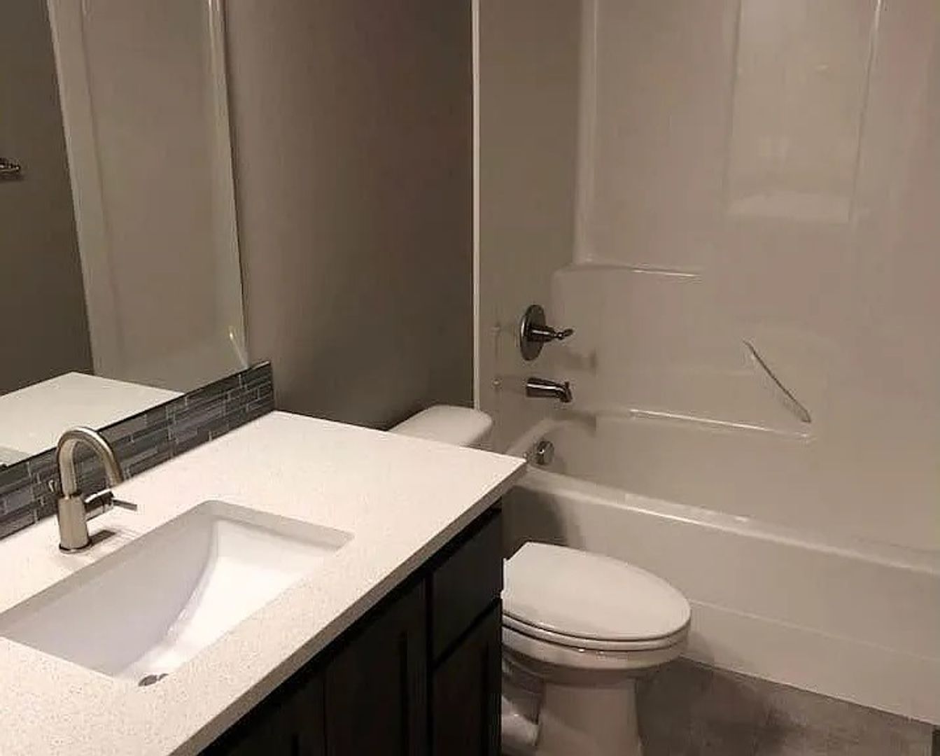 12207 NE 116th St - Vancouver - Washington - 3 bed, 2.5 bath rental property