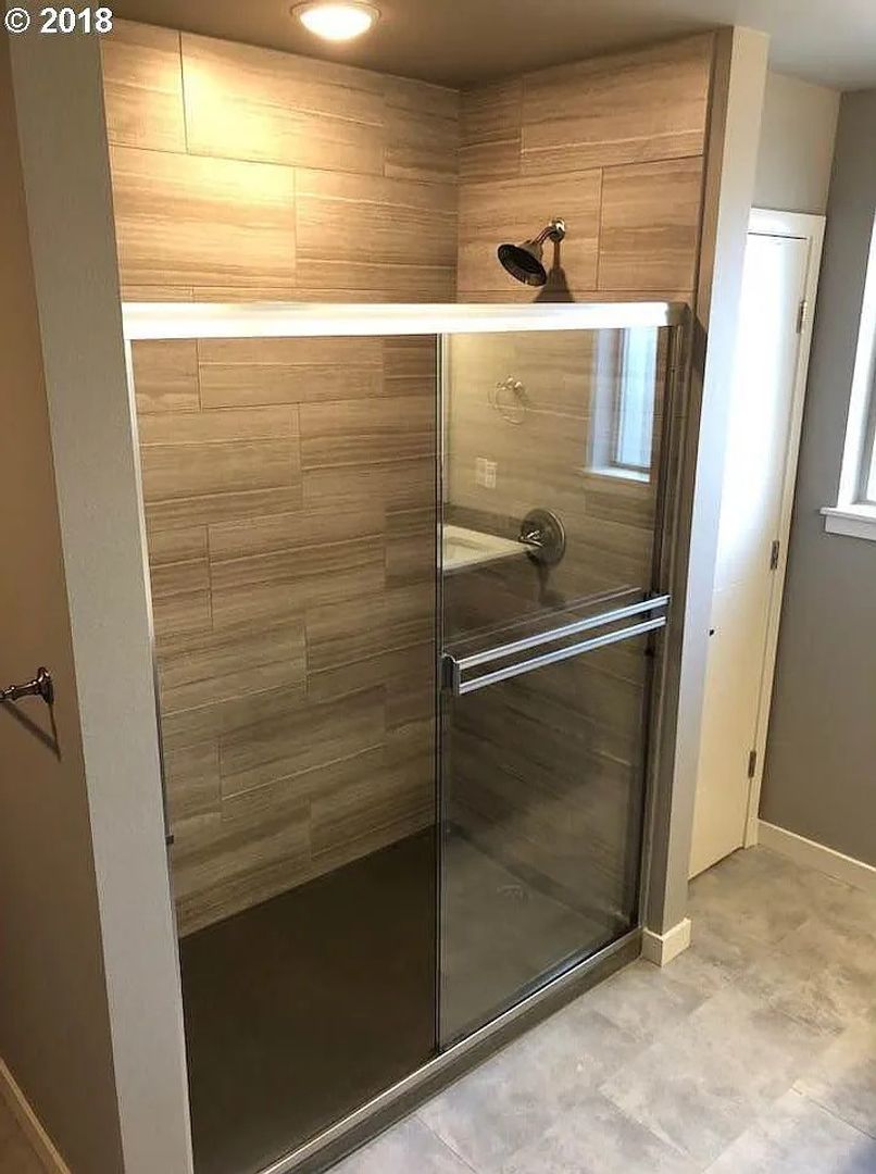 12207 NE 116th St - Vancouver - Washington - 3 bed, 2.5 bath rental property