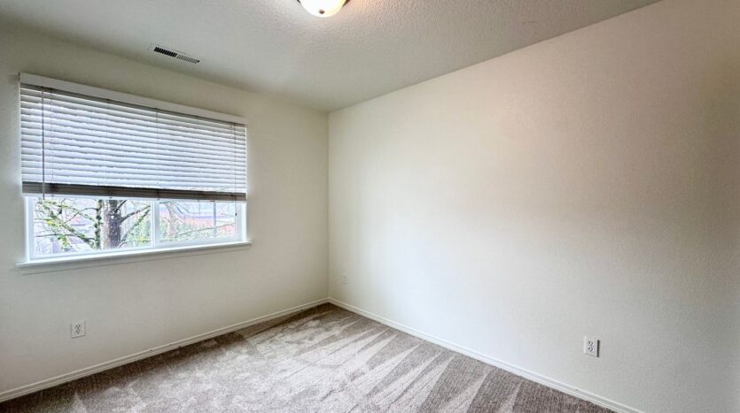 12623 SE Division St. #B - Portland - Oregon - 3 bed, 2.5 bath rental property