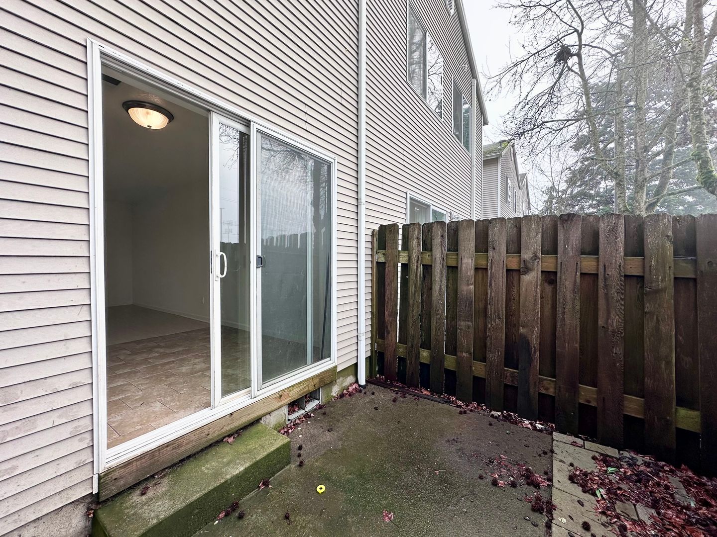 12623 SE Division St. #B - Portland - Oregon - 3 bed, 2.5 bath rental property