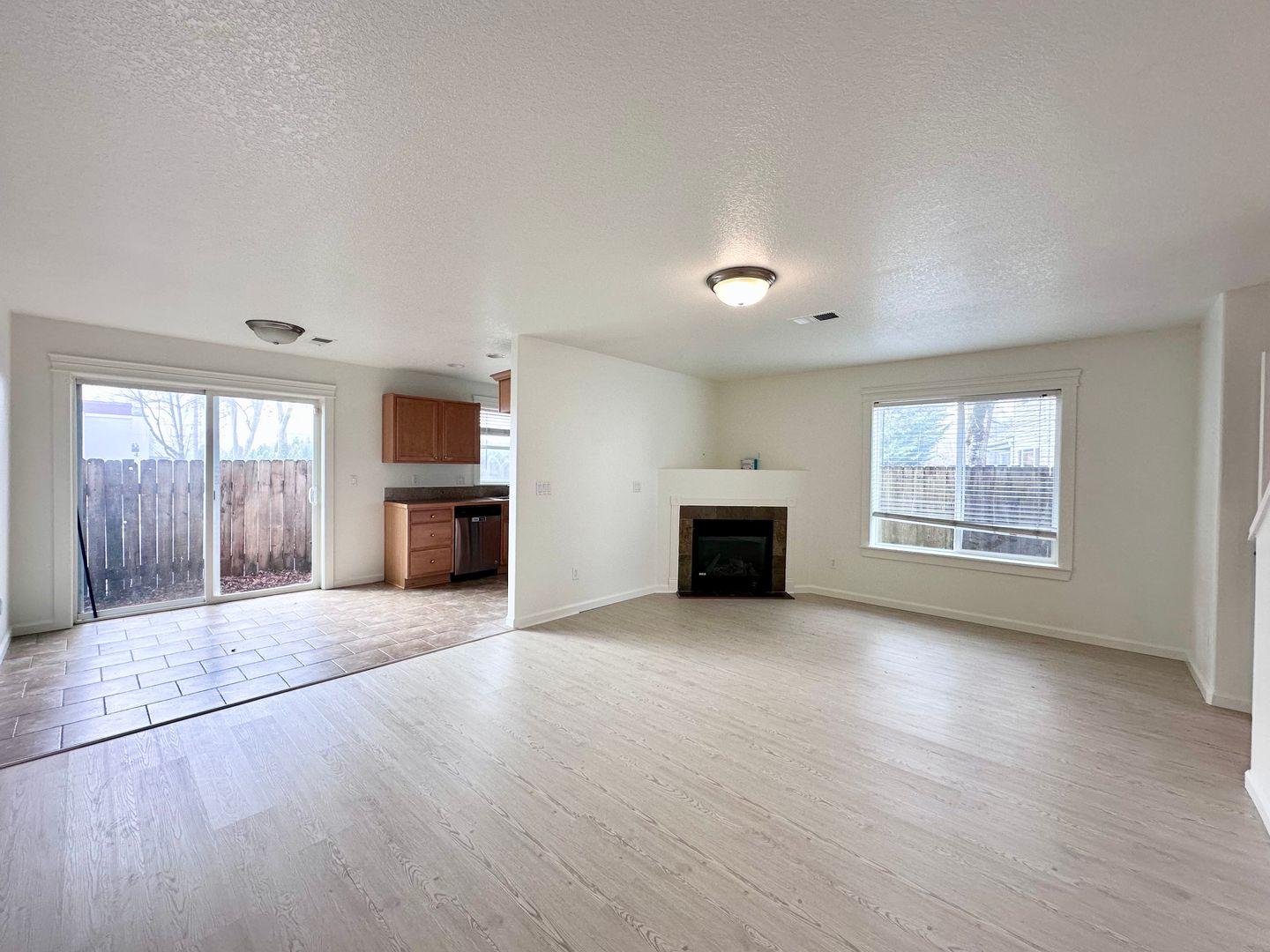 12623 SE Division St. #B - Portland - Oregon - 3 bed, 2.5 bath rental property