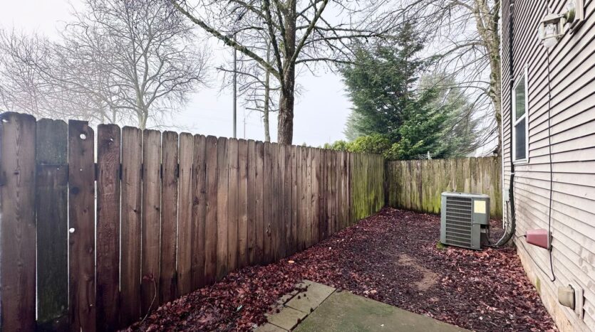 12623 SE Division St. #B - Portland - Oregon - 3 bed, 2.5 bath rental property