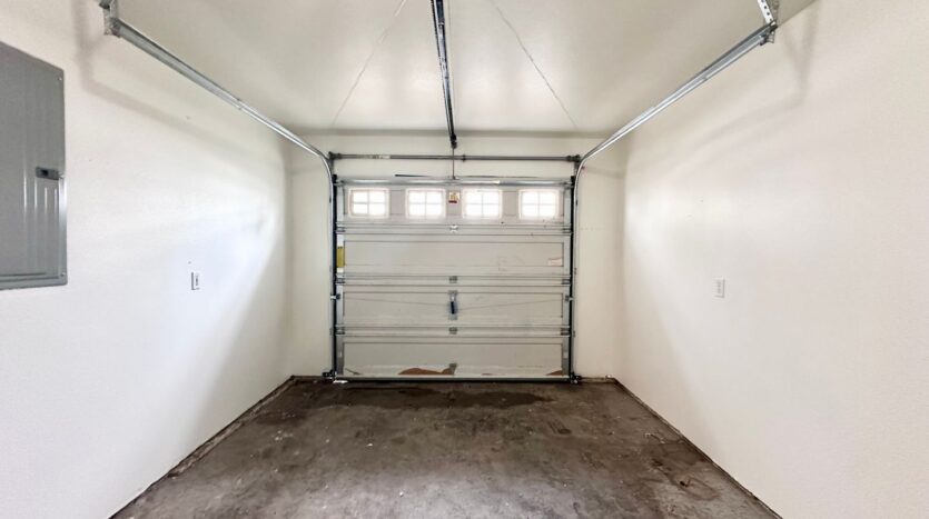 12623 SE Division St. #B - Portland - Oregon - 3 bed, 2.5 bath rental property