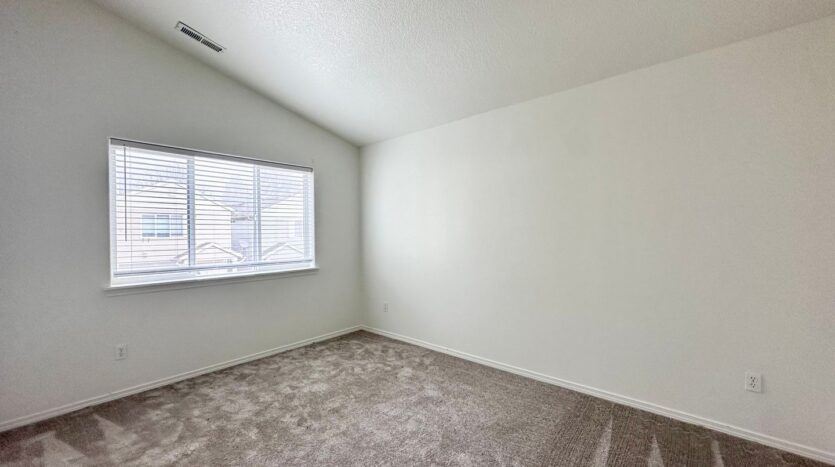 12623 SE Division St. #B - Portland - Oregon - 3 bed, 2.5 bath rental property