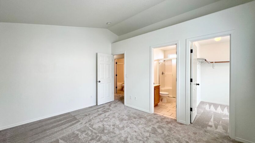 12623 SE Division St. #B - Portland - Oregon - 3 bed, 2.5 bath rental property