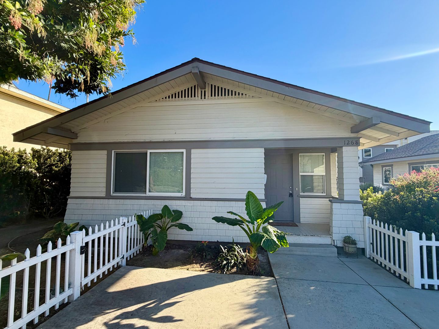 1268 E. Santa Clara St - Ventura - California - 2 bed, 1 bath rental property