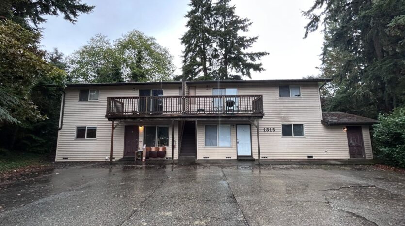 1315 21st St. - # 2 - Bellingham - Washington - 2 bed, 1 bath rental property