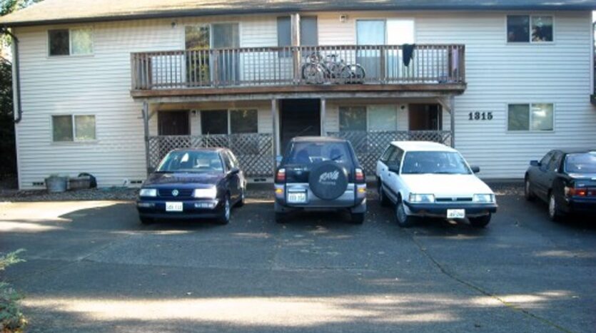 1315 21st St. - # 2 - Bellingham - Washington - 2 bed, 1 bath rental property