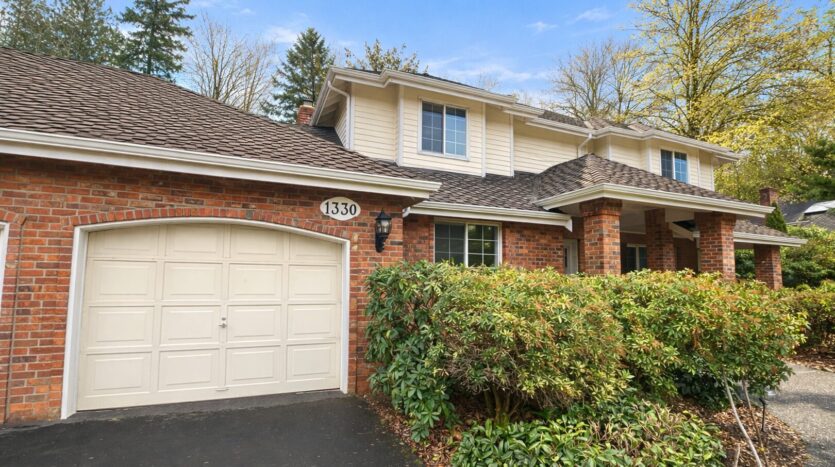 1330 La Forest Dr SE - North Bend - Washington - 4 bed, 3 bath rental property