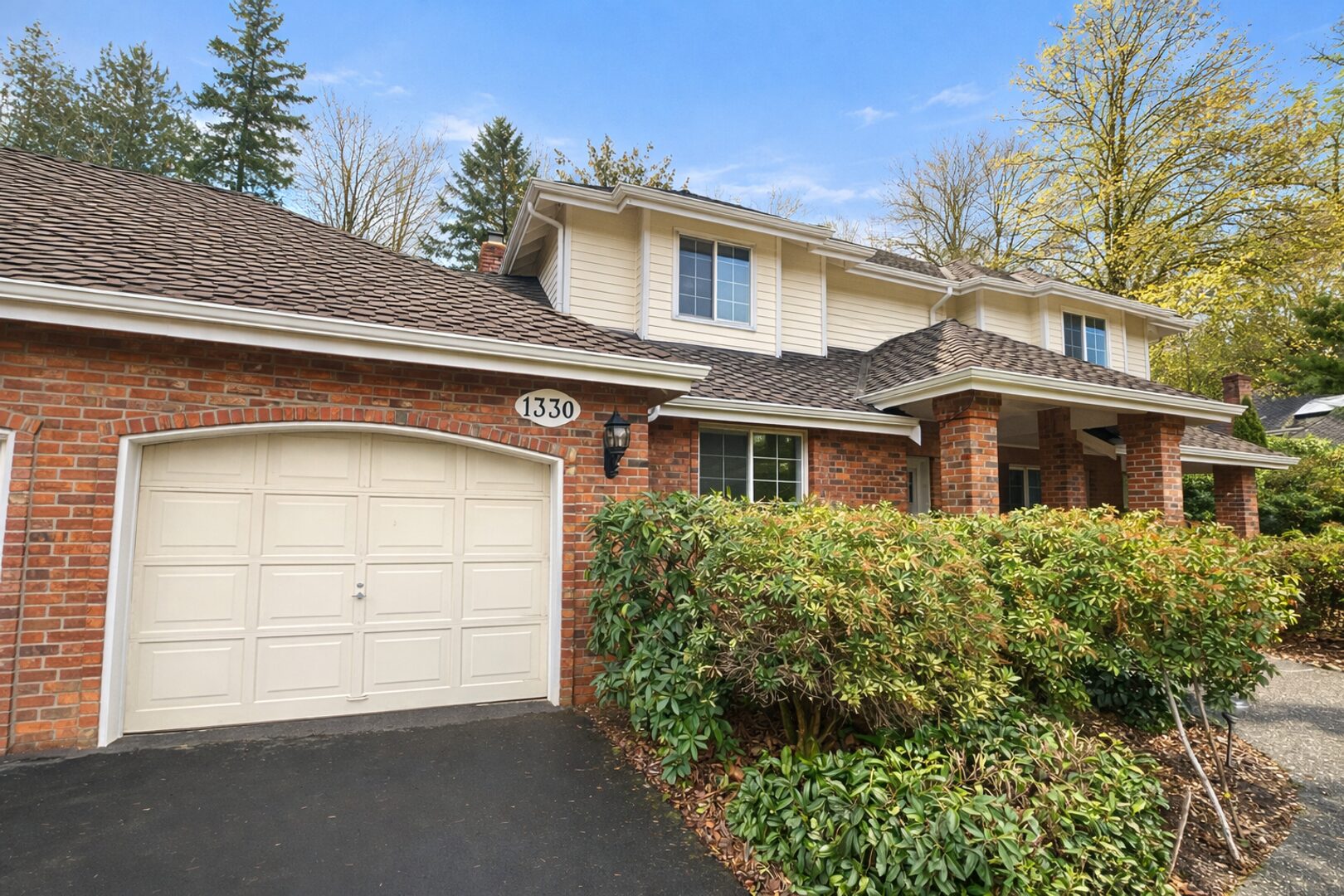 1330 La Forest Dr SE - North Bend - Washington - 4 bed, 3 bath rental property