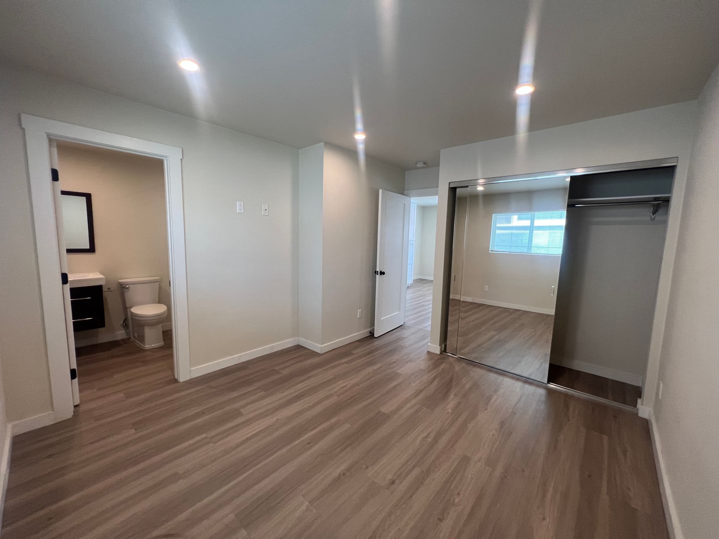 1451-1451 1/2 A & B Hornblend St - San Diego - California - 1 bed, 1 bath rental property