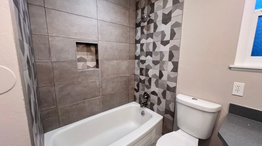 14723 Martell Ave - San Leandro - California - 2 bed, 1 bath rental property