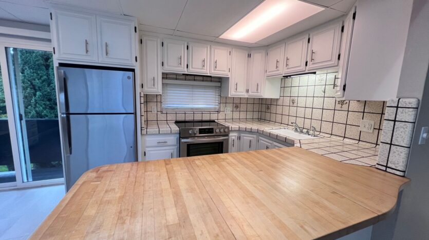 14723 Martell Ave - San Leandro - California - 2 bed, 1 bath rental property