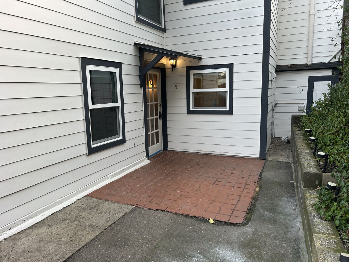 15 7th Street - Unit 5 - Petaluma - California - 1 bed, 1 bath rental property