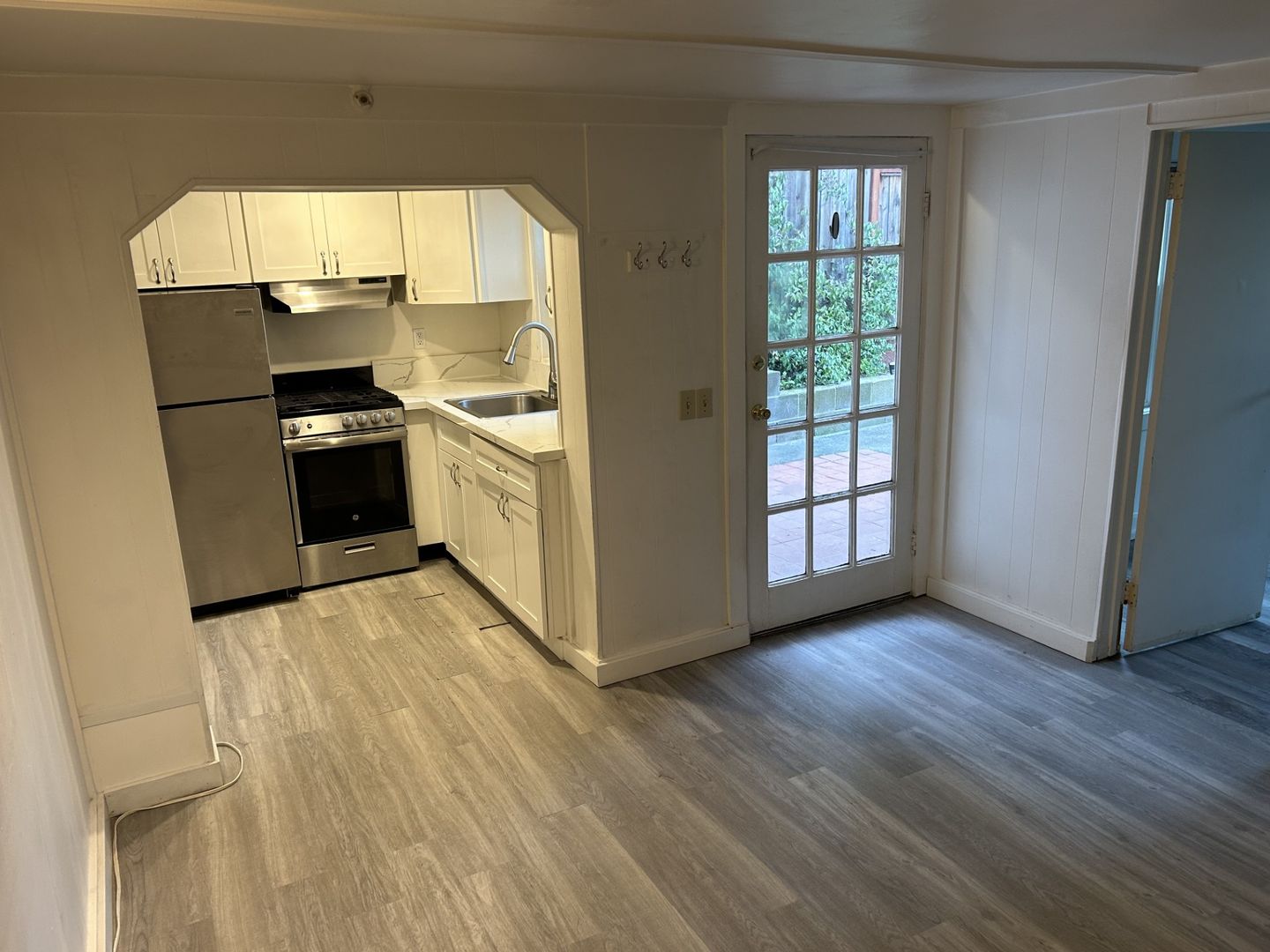 15 7th Street - Unit 5 - Petaluma - California - 1 bed, 1 bath rental property