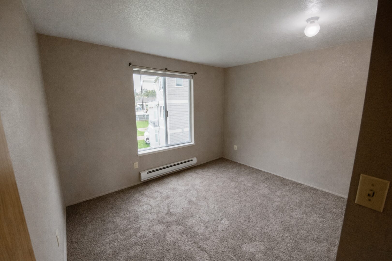16302 2nd Pl W Unit B - Lynnwood - Washington - 3 bed, 1.5 bath rental property